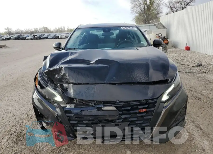 1N4BL4CV5PN322442 Photo# 5