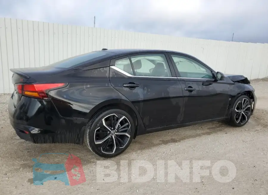 1N4BL4CV5PN322442 Photo# 3