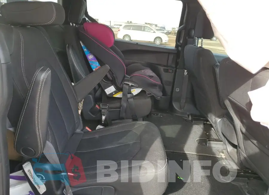 2C4RC1FG2LR147729 Photo# 11