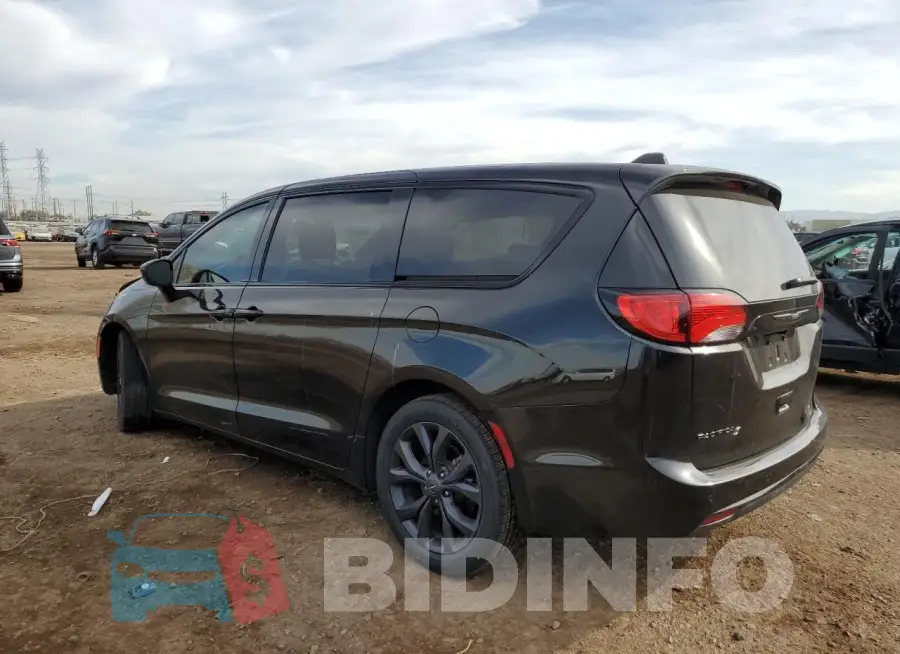 2C4RC1FG2LR147729 Photo# 2