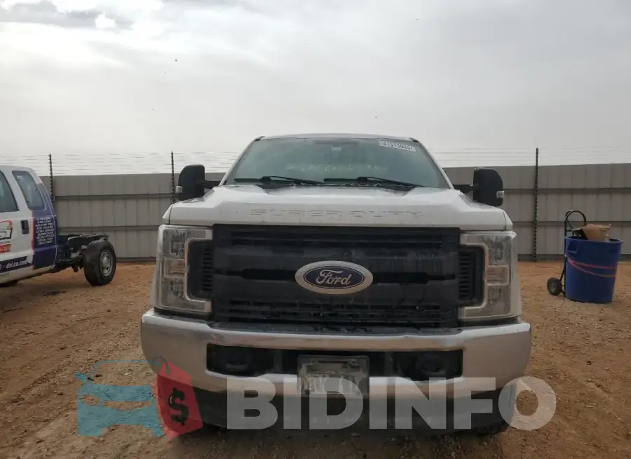 1FT7W2BT2KEC41743 Photo# 5