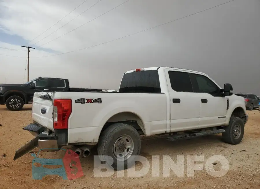 1FT7W2BT2KEC41743 Photo# 3