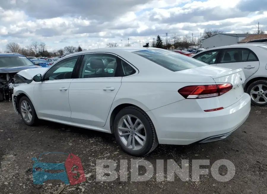 1VWSA7A32LC011704 Photo# 2