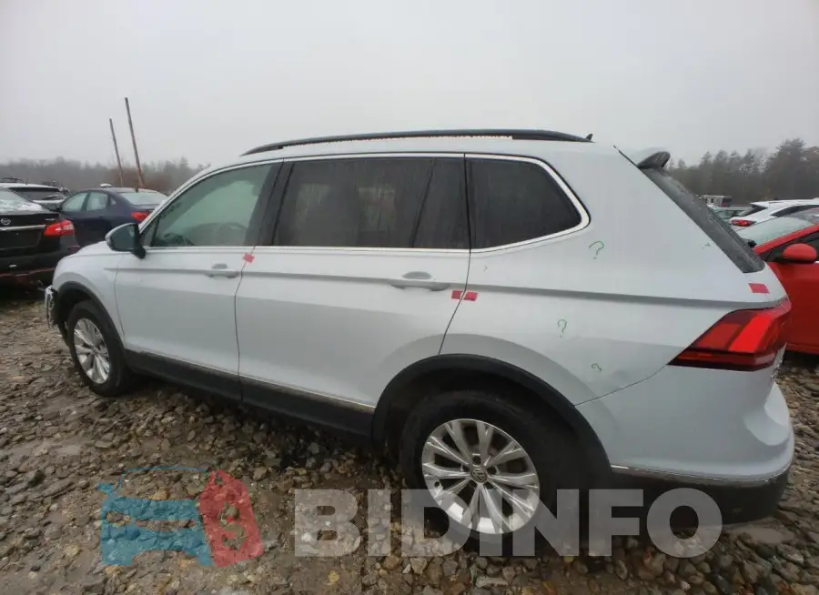 3VV2B7AX0JM024774 Photo# 2