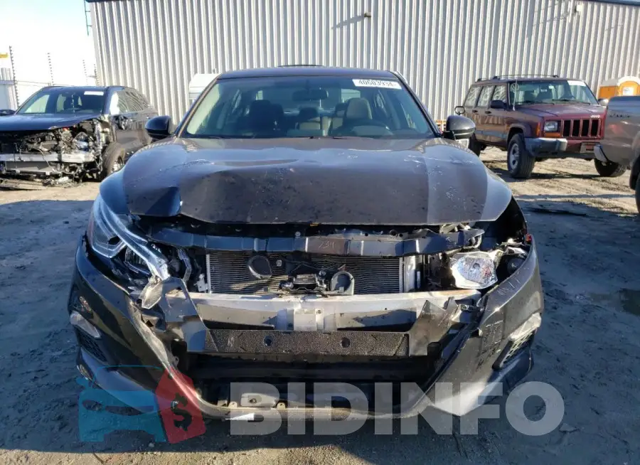 1N4BL4BV1LC170926 Photo# 5