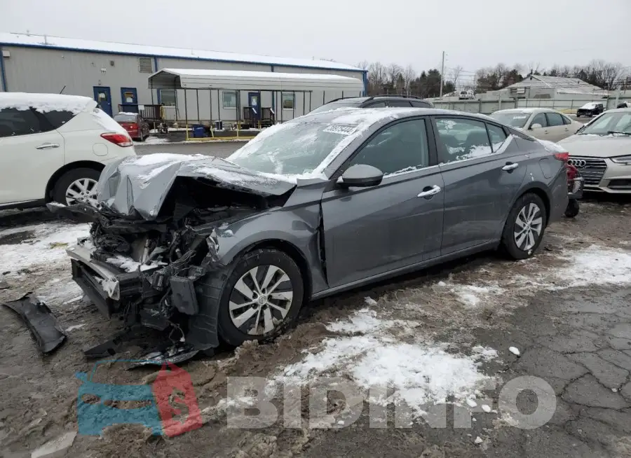 1N4BL4BV3KC120415 Photo# 1
