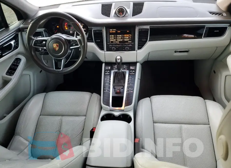 WP1AB2A59GLB41693 Photo# 8
