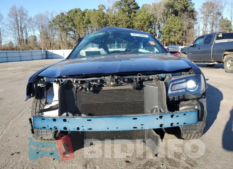 2C3CCABG0GH274104 Photo# 5