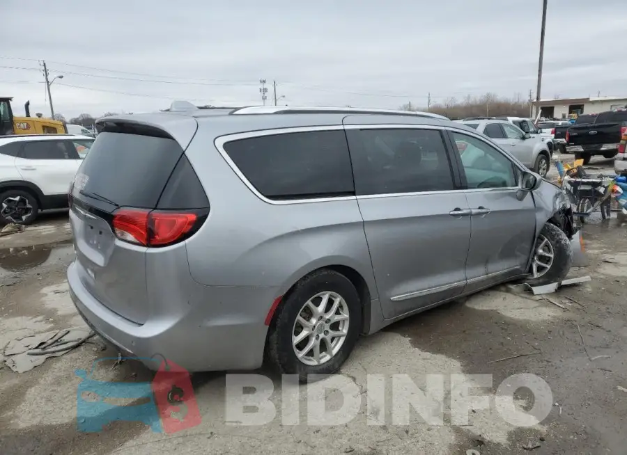 2C4RC1BG7LR125618 Photo# 3
