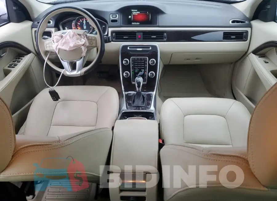 YV4902NK2F1230233 Photo# 8