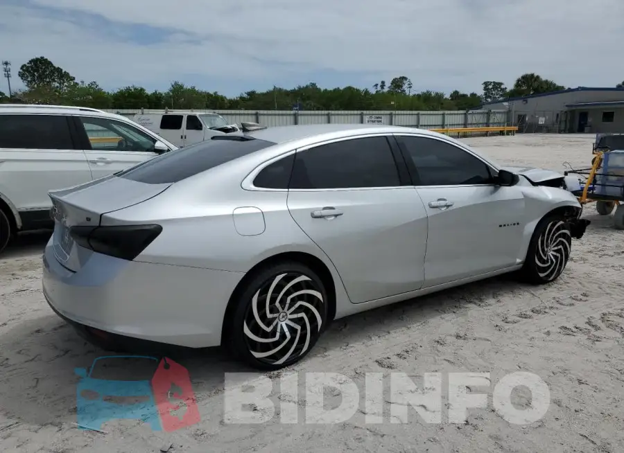 1G1ZD5ST3KF156476 Photo# 3
