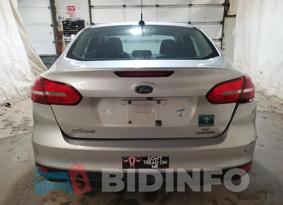 1FADP3F22GL204613 Photo# 6