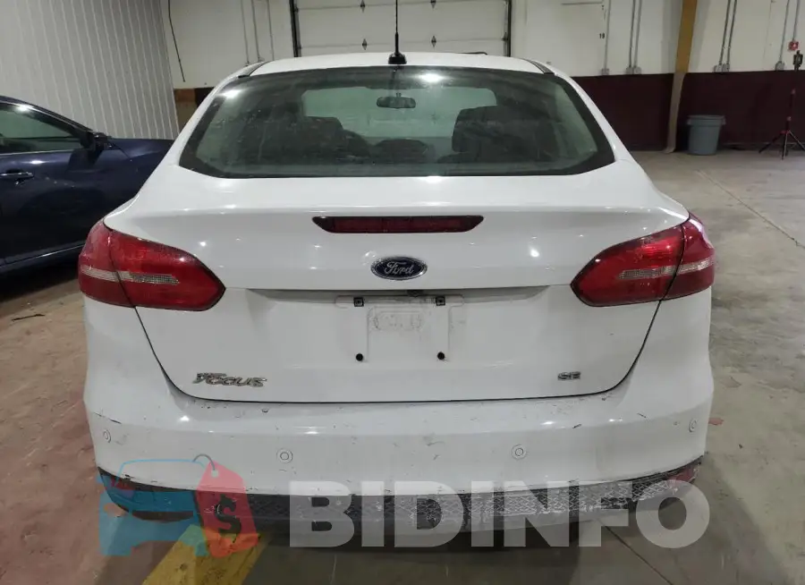 1FADP3F26GL320686 Photo# 6