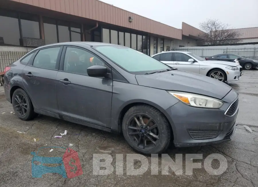 1FADP3F26JL212821 Photo# 4