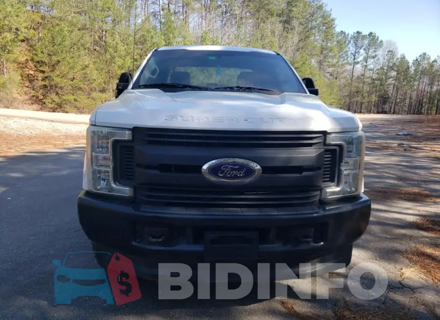1FT7X2B66HEC46542 Photo# 5