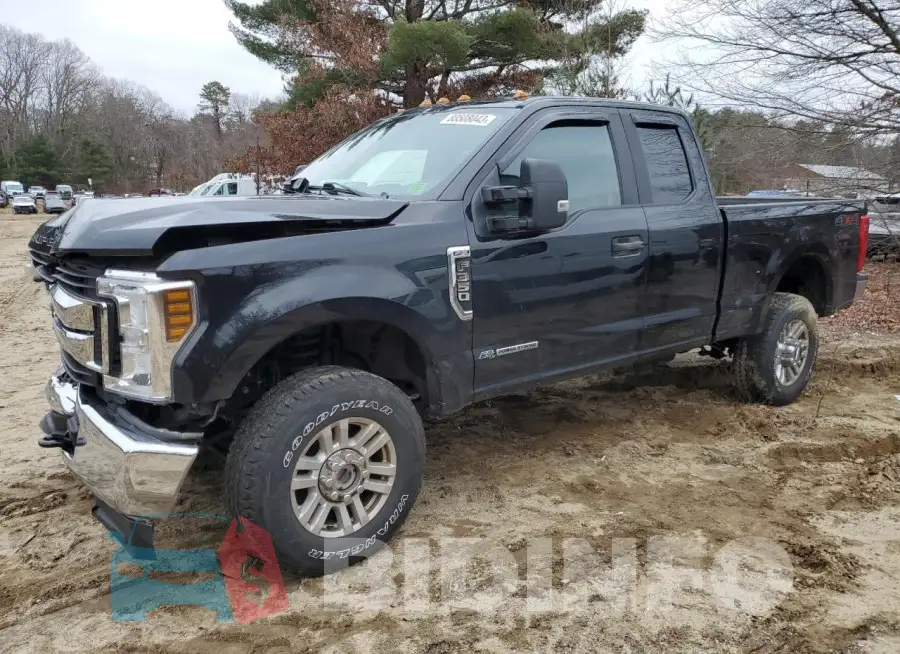 1FT7X3BT3JEC16285 Photo# 1