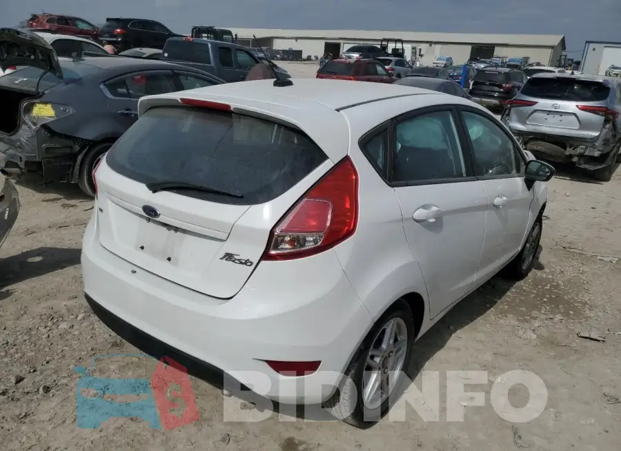 3FADP4EJXKM156588 Photo# 3