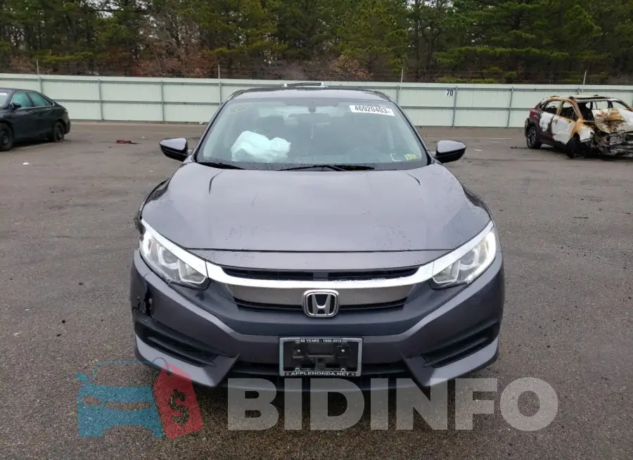 19XFC2F57HE225826 Photo# 5