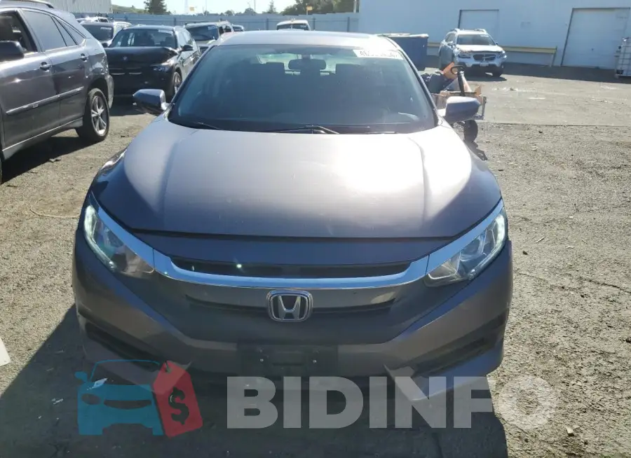 19XFC2F72HE218557 Photo# 5