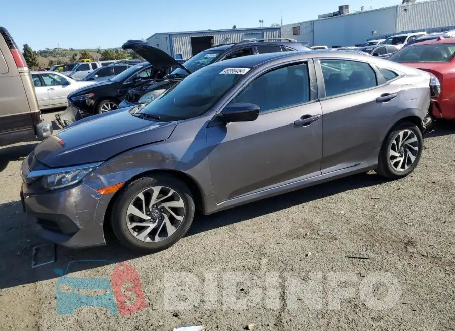 19XFC2F72HE218557 Photo# 1