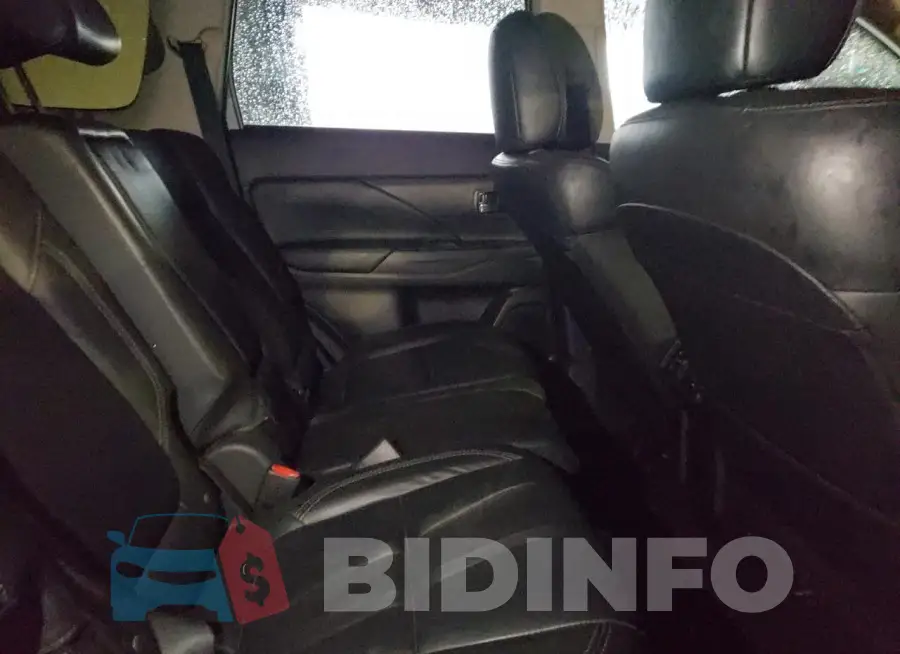 JA4AD3A34LZ020152 Photo# 10