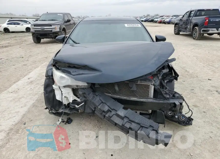 4T1BF1FK9HU618262 Photo# 5