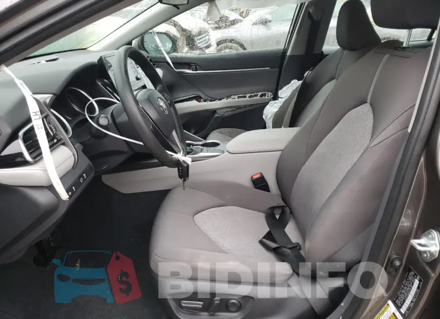 4T1C11AK0PU132187 Photo# 7