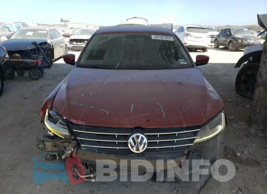 3VW2B7AJ3JM220618 Photo# 5