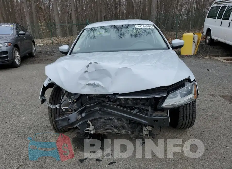 3VW2B7AJ4HM244372 Photo# 5