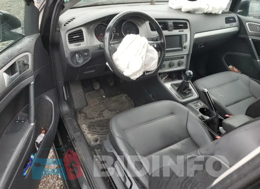 3VW817AU0FM026577 Photo# 8