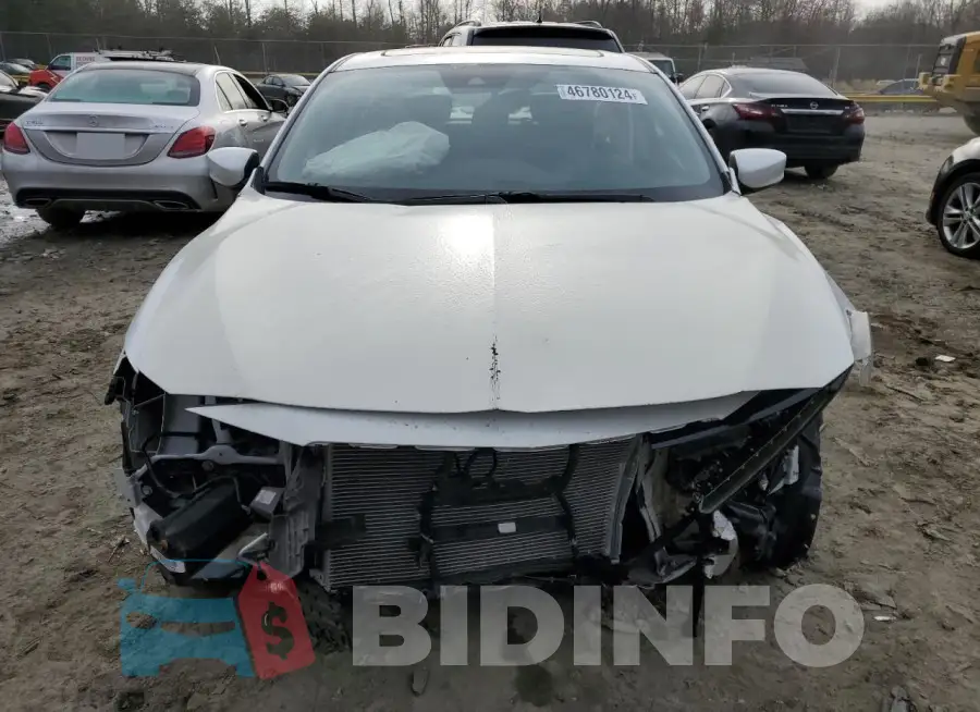 19UDE2F77KA006041 Photo# 5