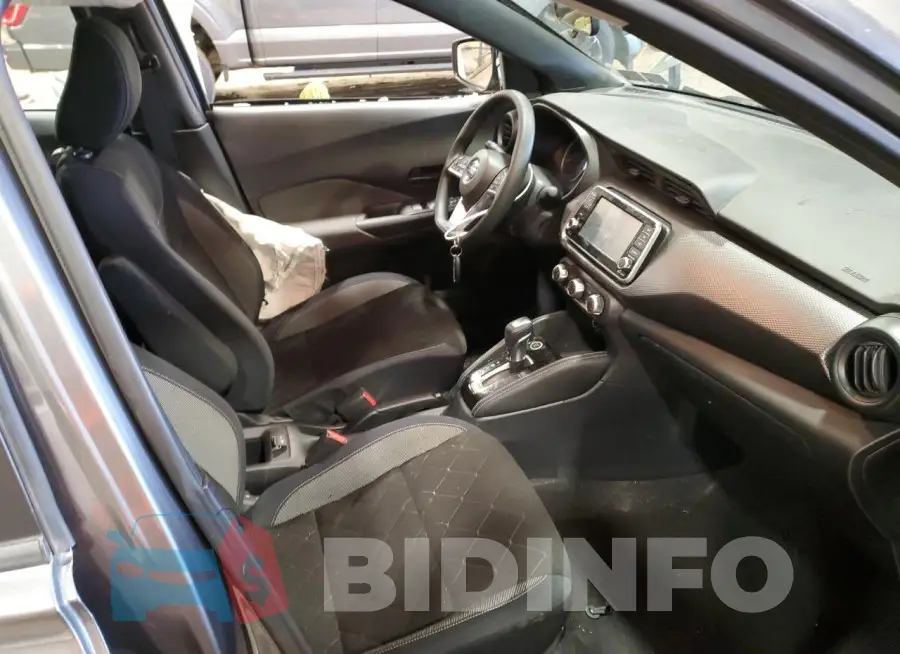 3N1CP5CU3JL532192 Photo# 7