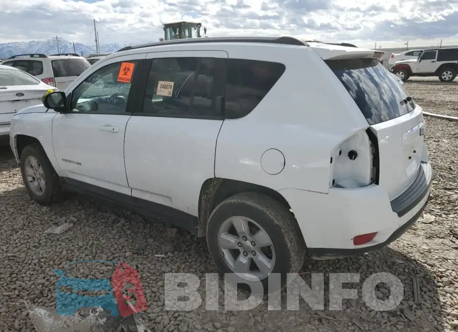 1C4NJCBA6FD397211 Photo# 2