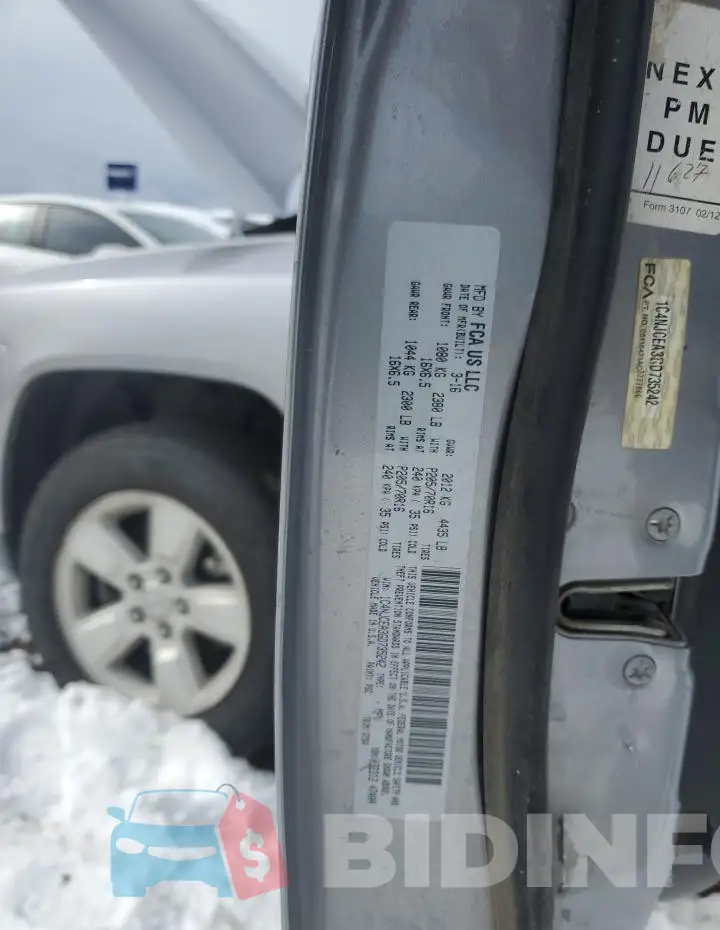 1C4NJCEA3GD735242 Photo# 12
