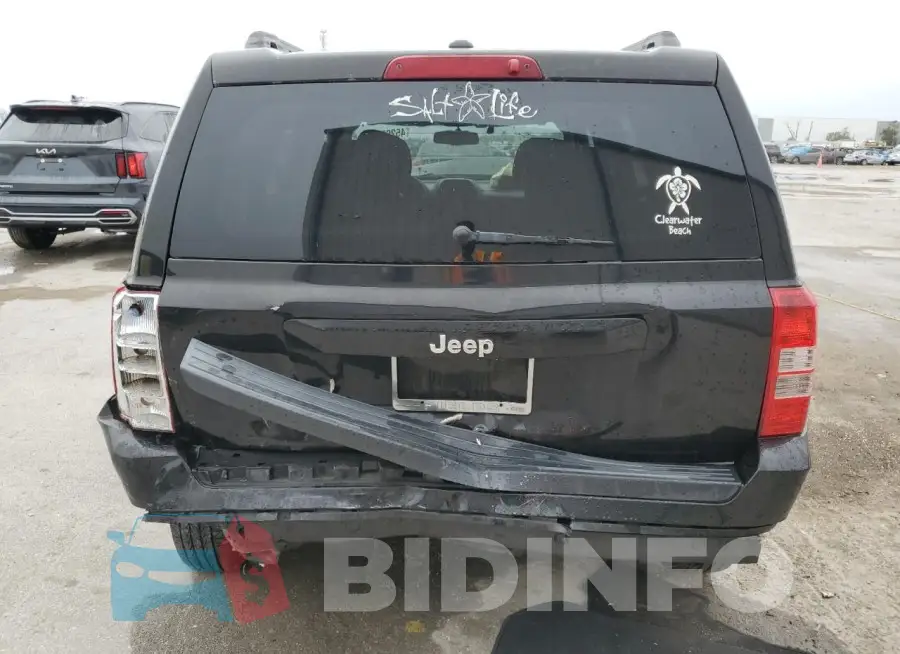 1C4NJPBB4GD765306 Photo# 6