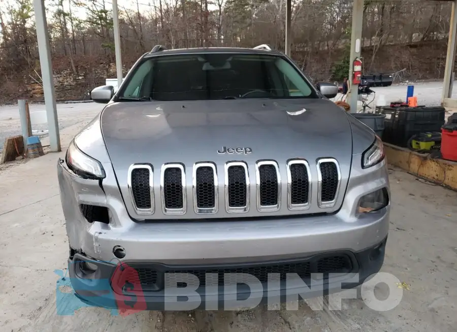 1C4PJLCB1FW632537 Photo# 5