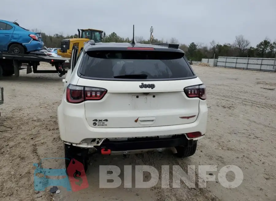 3C4NJDDB9LT227622 Photo# 6
