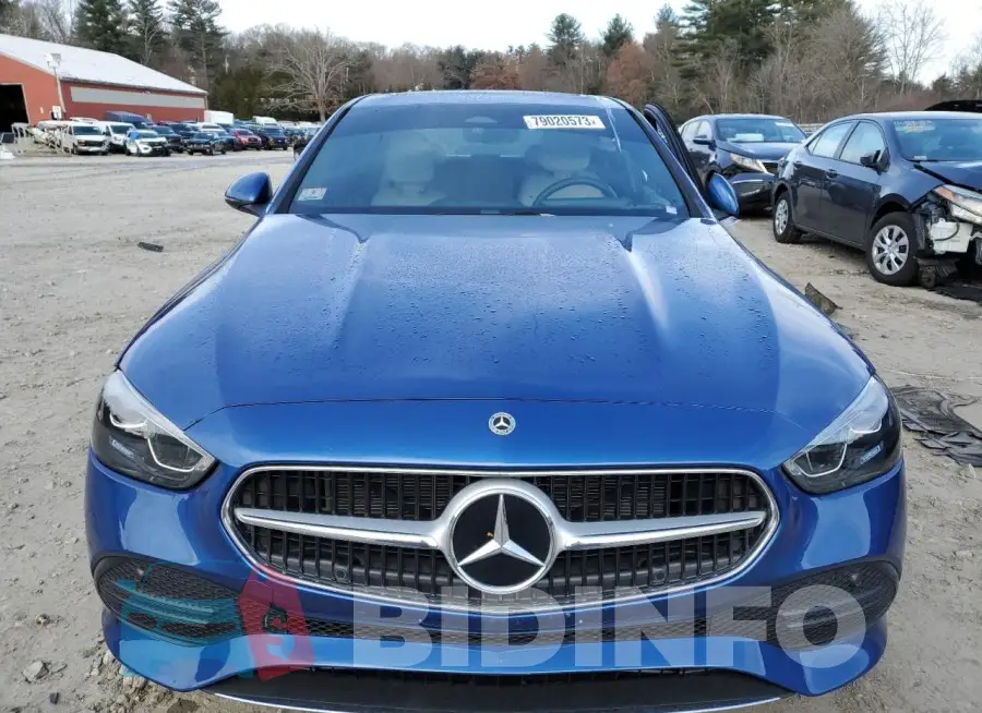 W1KAF4HB2PR141017 Photo# 5