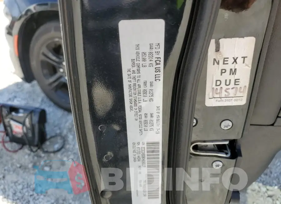 2C3CDXBG8KH696517 Photo# 12