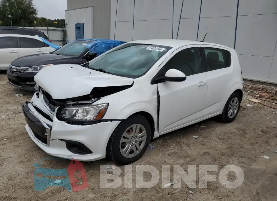 1G1JG6SG3H4144152 Photo# 1