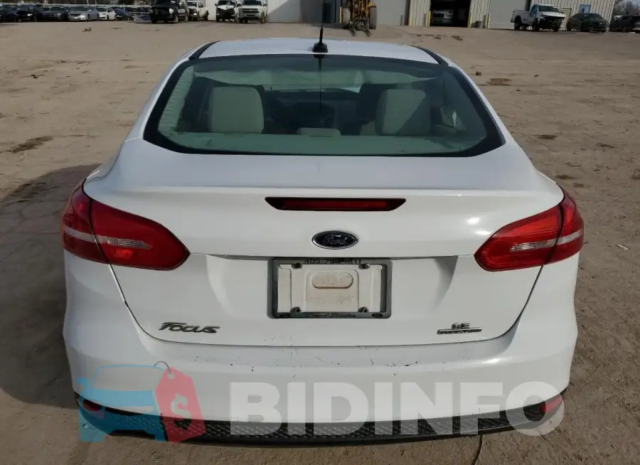 1FADP3F22GL291364 Photo# 6