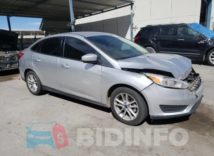 1FADP3F24JL289039 Photo# 4
