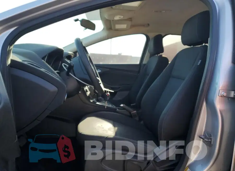 1FADP3F28GL320866 Photo# 7