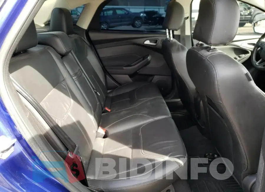 1FADP3J20FL259843 Photo# 10