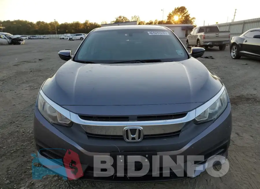19XFC2F50GE099307 Photo# 5