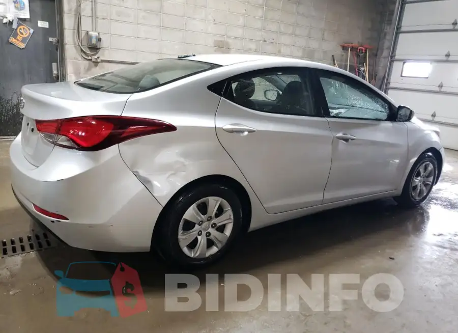 5NPDH4AE8GH692162 Photo# 3