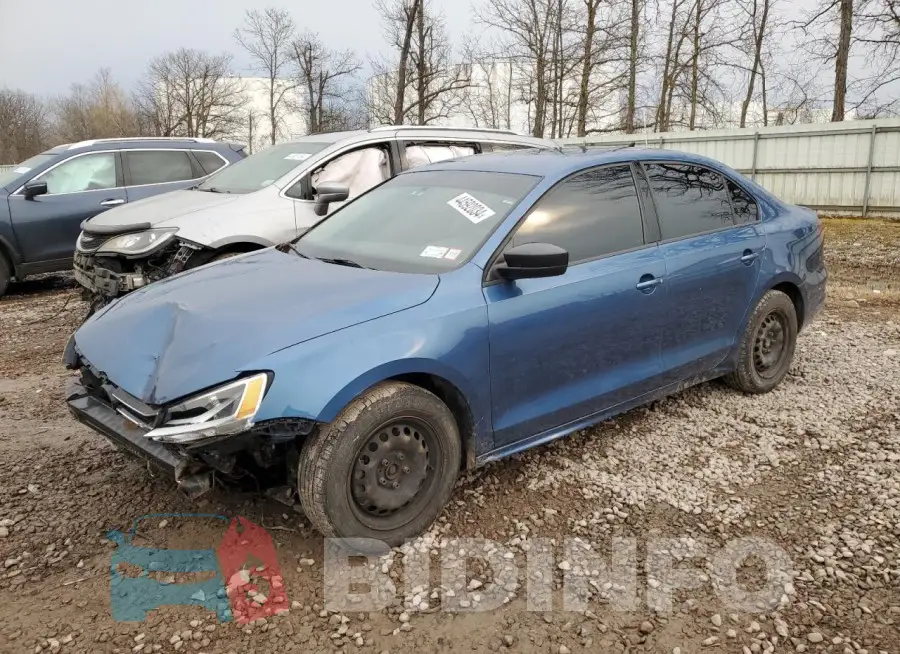 3VW167AJ2GM363875 Photo# 1