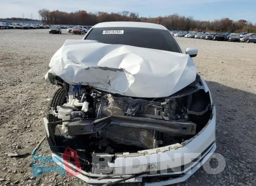 3VW167AJ4HM225580 Photo# 5