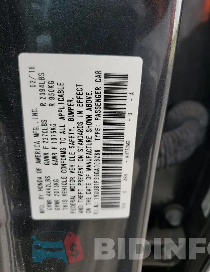 19UUB1F39GA008266 Photo# 12