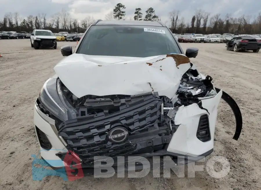 3N1CP5DVXPL553072 Photo# 5